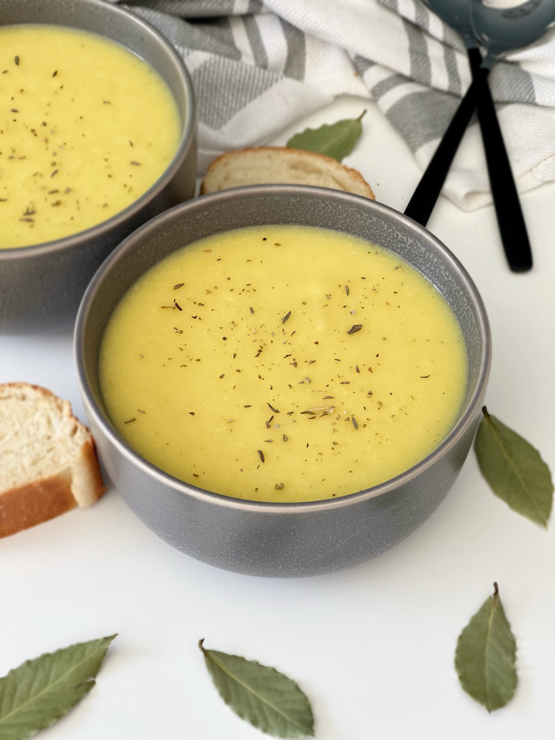 roasted-cauliflower-and-potato-soup-healing-slice