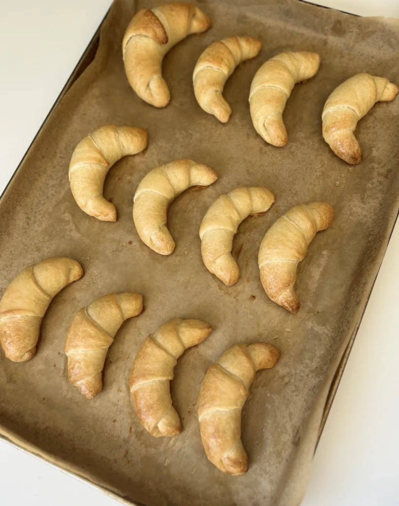 sourdough crescent rolls - Bake for 25-30 minutes