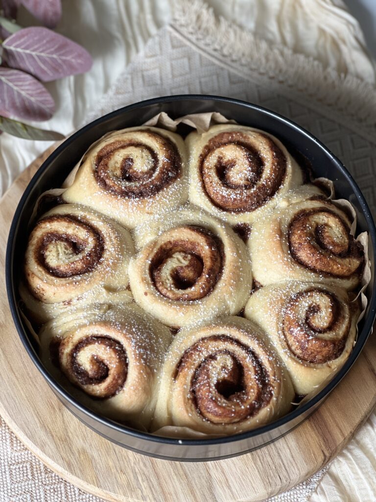 sourdough cinnamon rolls