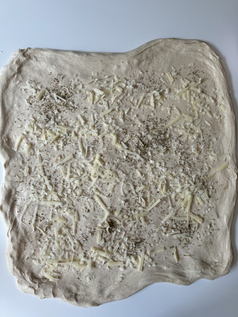 adding fillings to the laminated dough