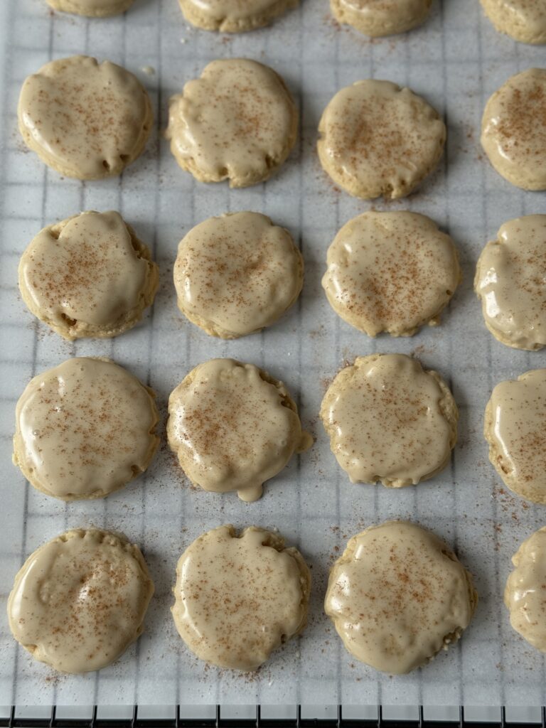 sourdough maple sugar cookies