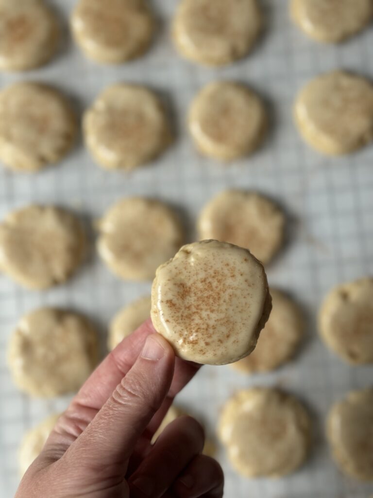 sourdough maple sugar cookies