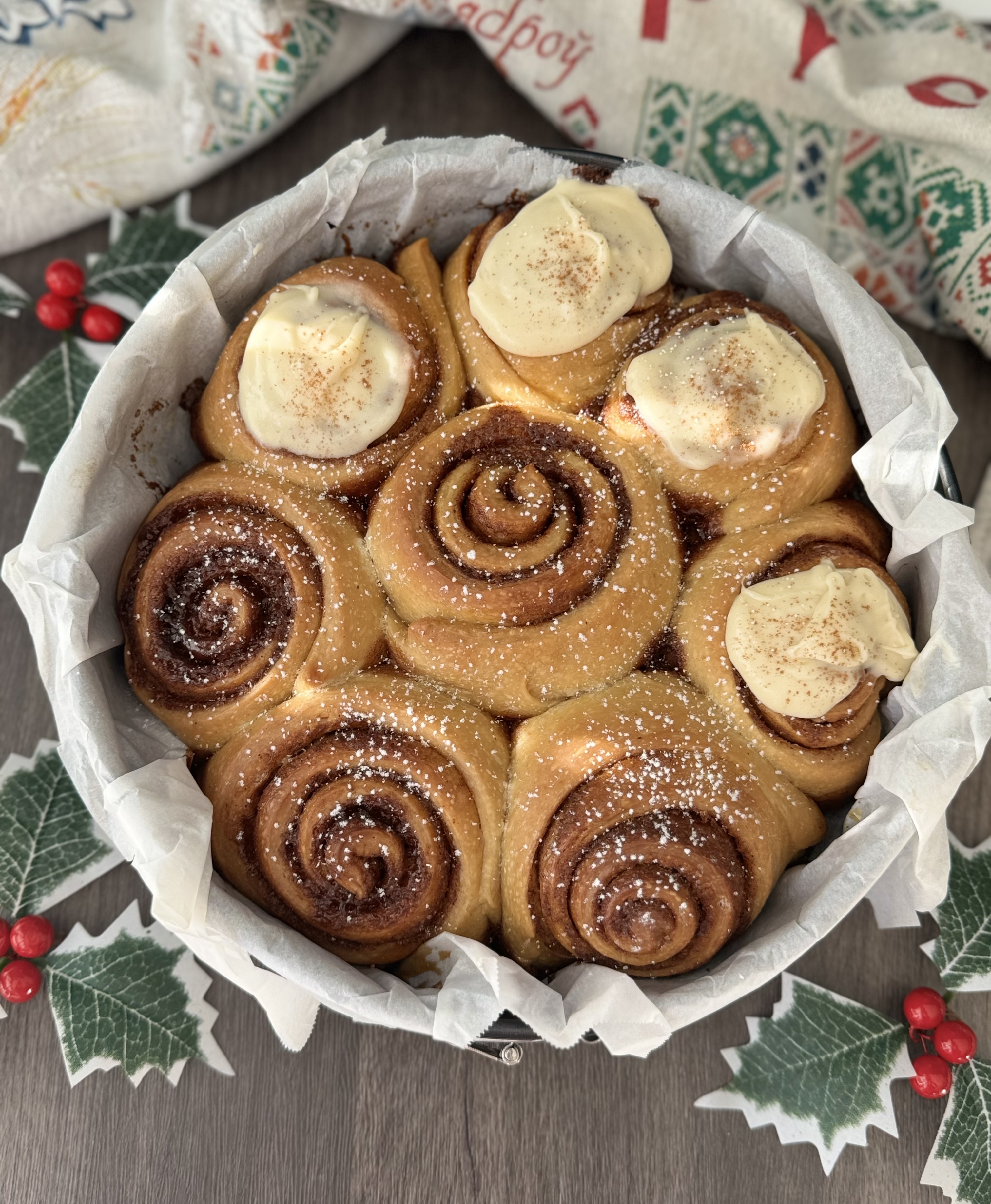 sourdough gingerbread cinnamon rolls