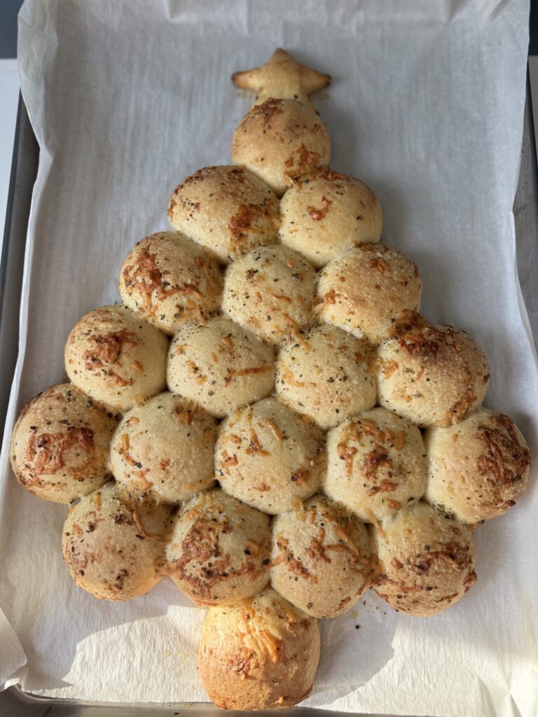 sourdough pull apart christmas tree rolls