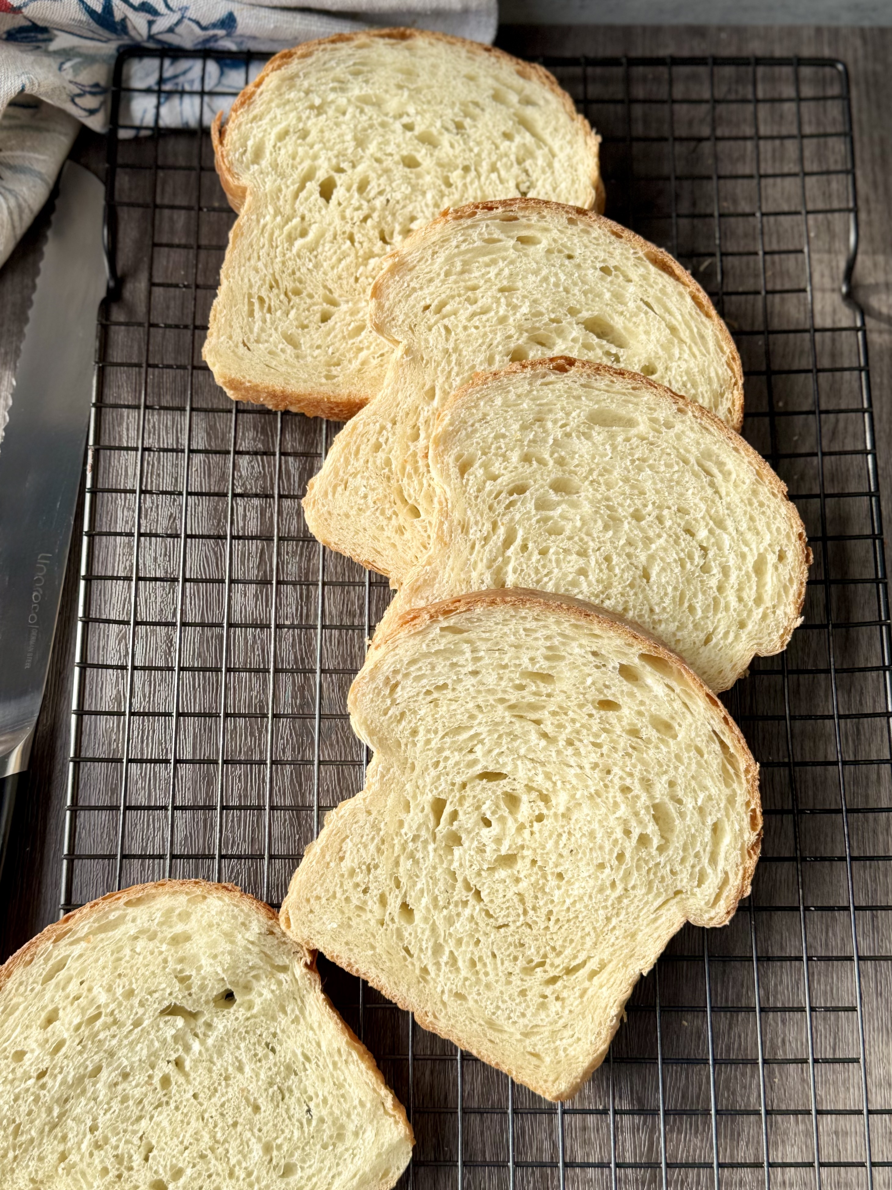 soft sourdough sandwich bread 2