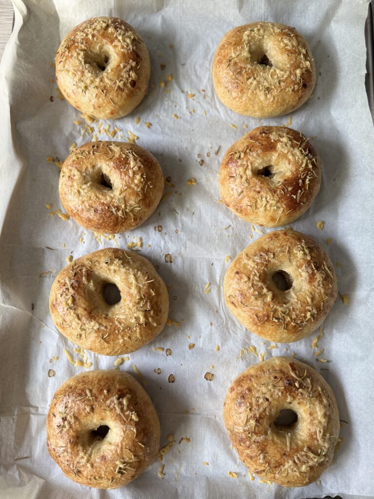 baked bagels