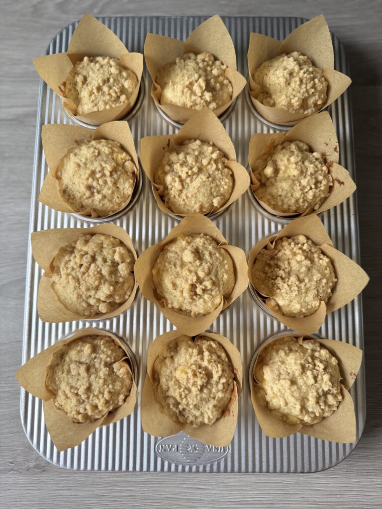 baked peach muffins