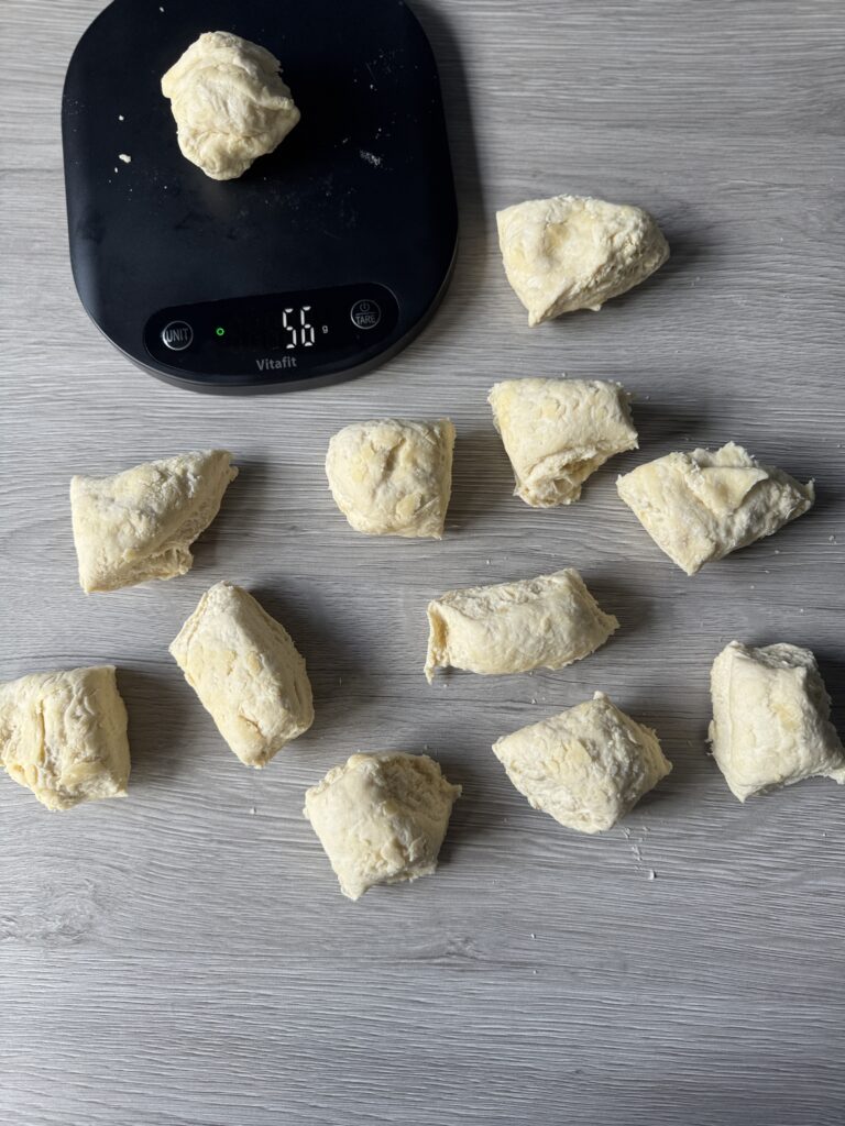 shaping biscuit bombs