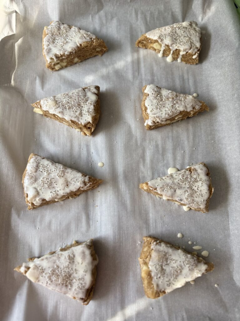 shaped apple cinnamon scones