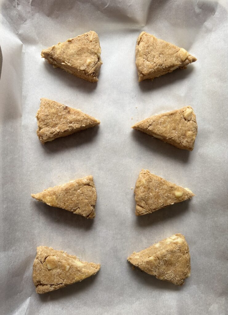 apple cinnamon sourdough scones