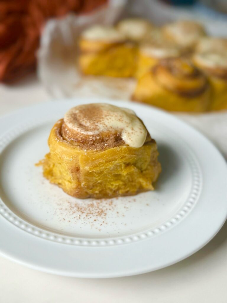 sourdough pumpkin cinnamon rolls