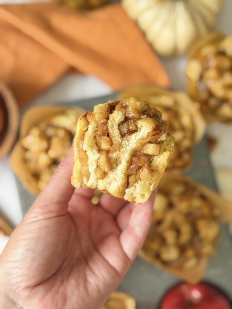 sourdough discard apple cinnamon roll muffins