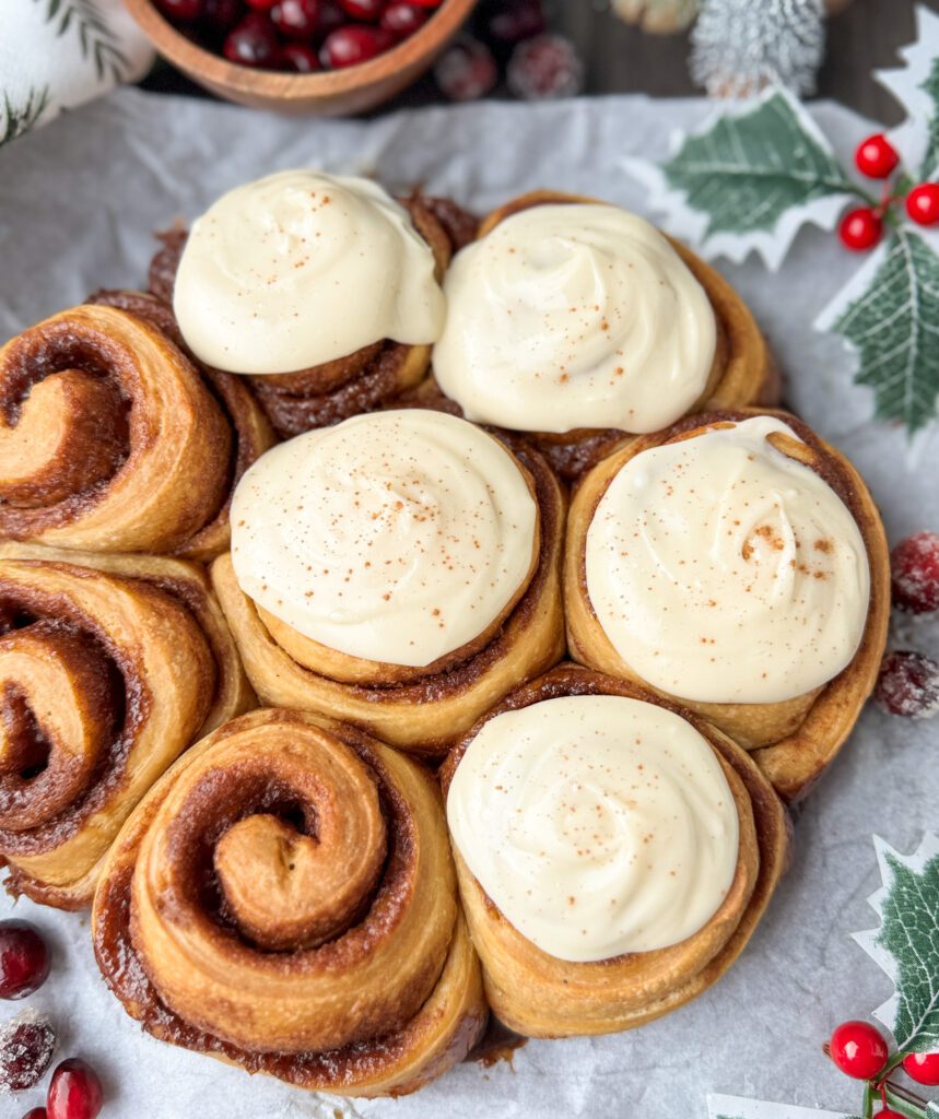 sourdough gingerbread cinnamon rolls