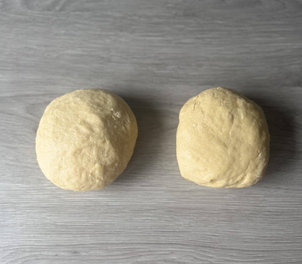dividing jammie dodger dough