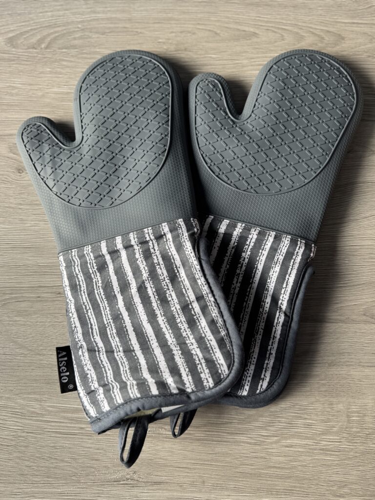 oven mitts