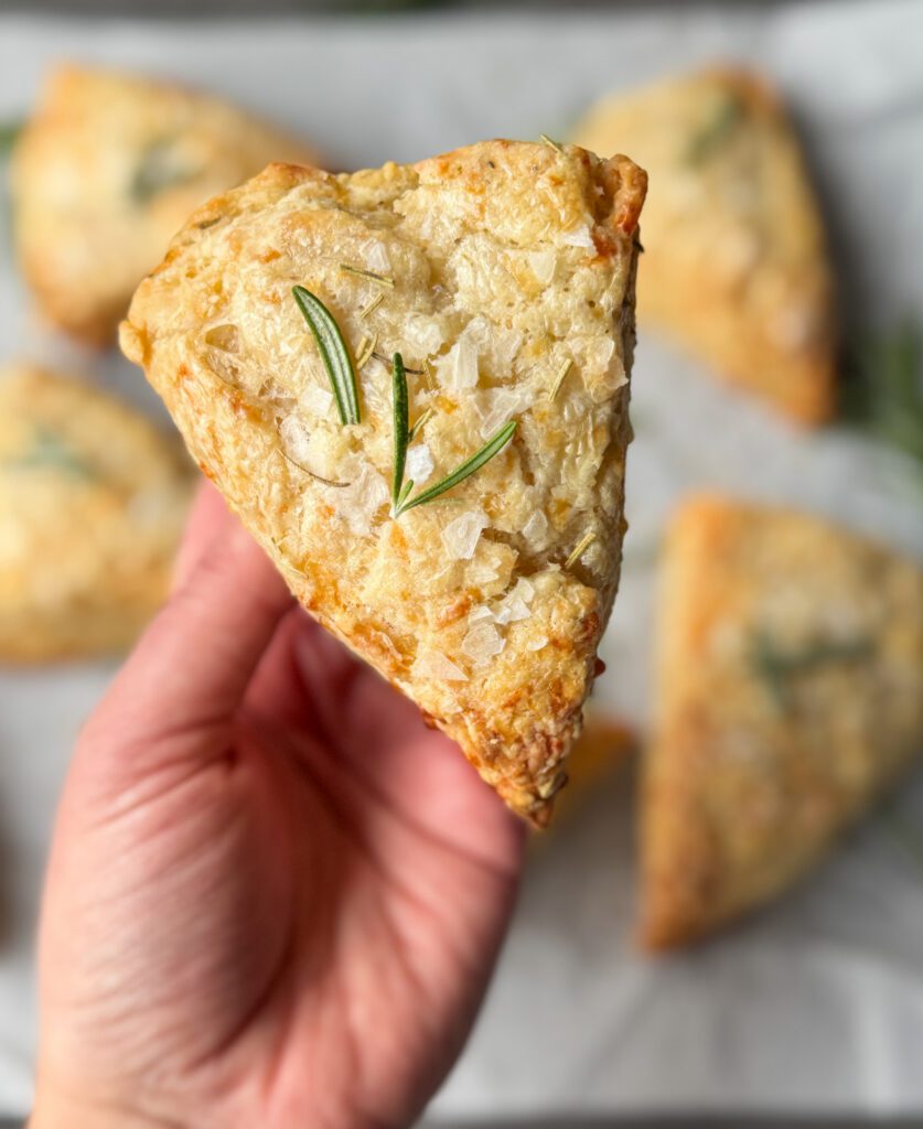 rosemary cheddar sourdough scones