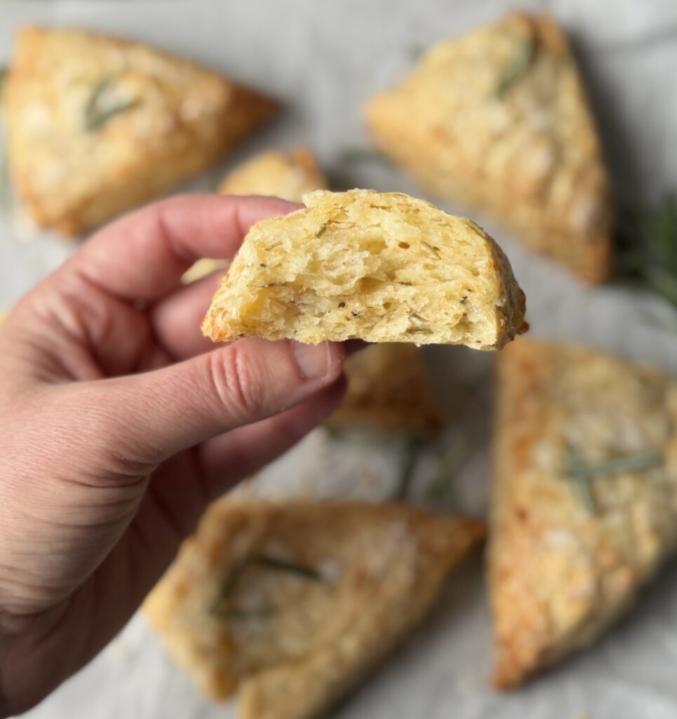 rosemary cheddar sourdough scones