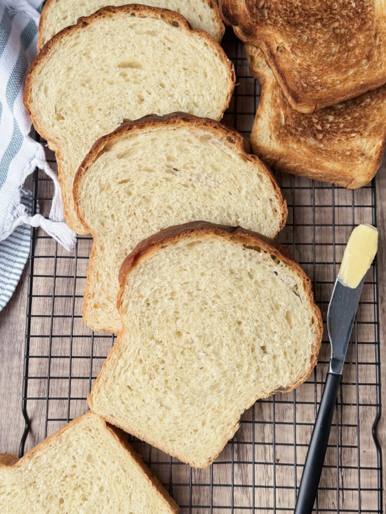 discard sandwich bread slices