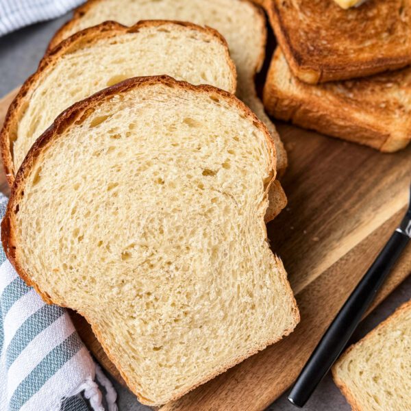 Easy Sourdough Discard Sandwich Bread