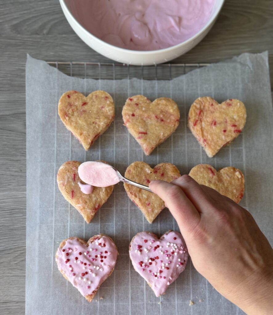 decorating sugar cookie bars