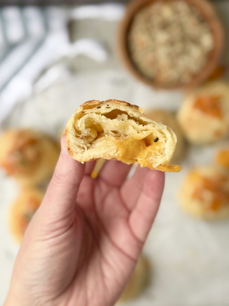 everything bagel cheddar biscuit bomb crumb