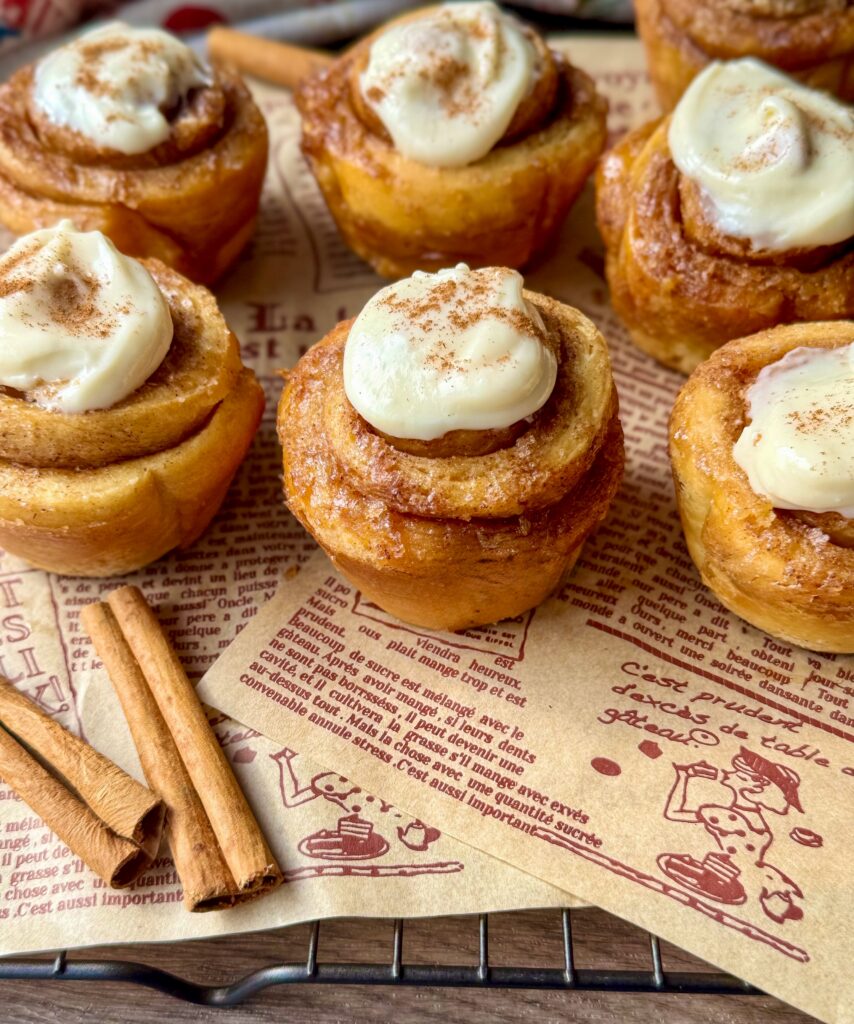 sourdough discard cinnamon roll muffins