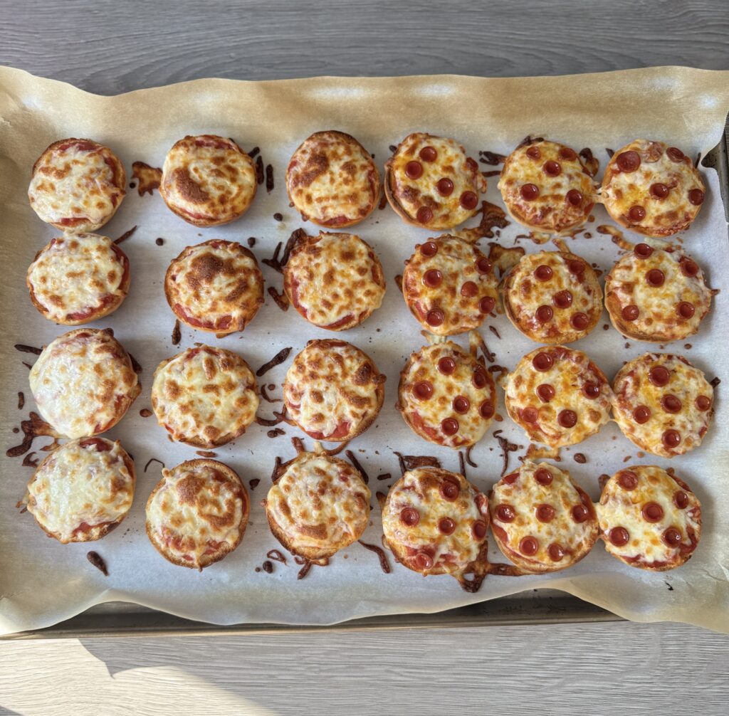 baked pizza bagel bites