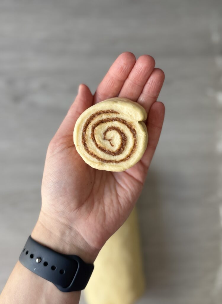 sourdough discard cinnamon rolls