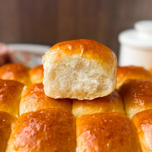 sourdough discard dinner rolls