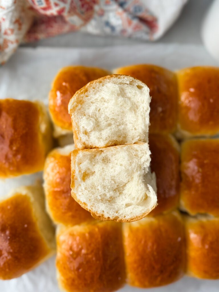 sourdough discard dinner rolls