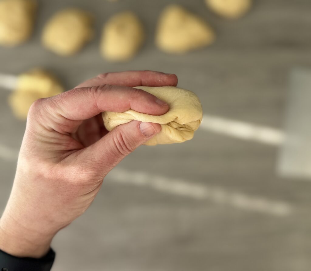 shaping Hawaiian rolls
