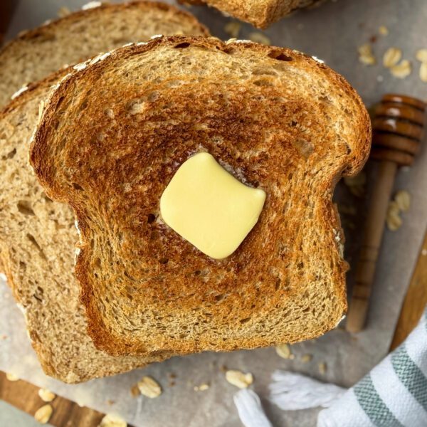 honey wheat sourdough discard sandwich bread