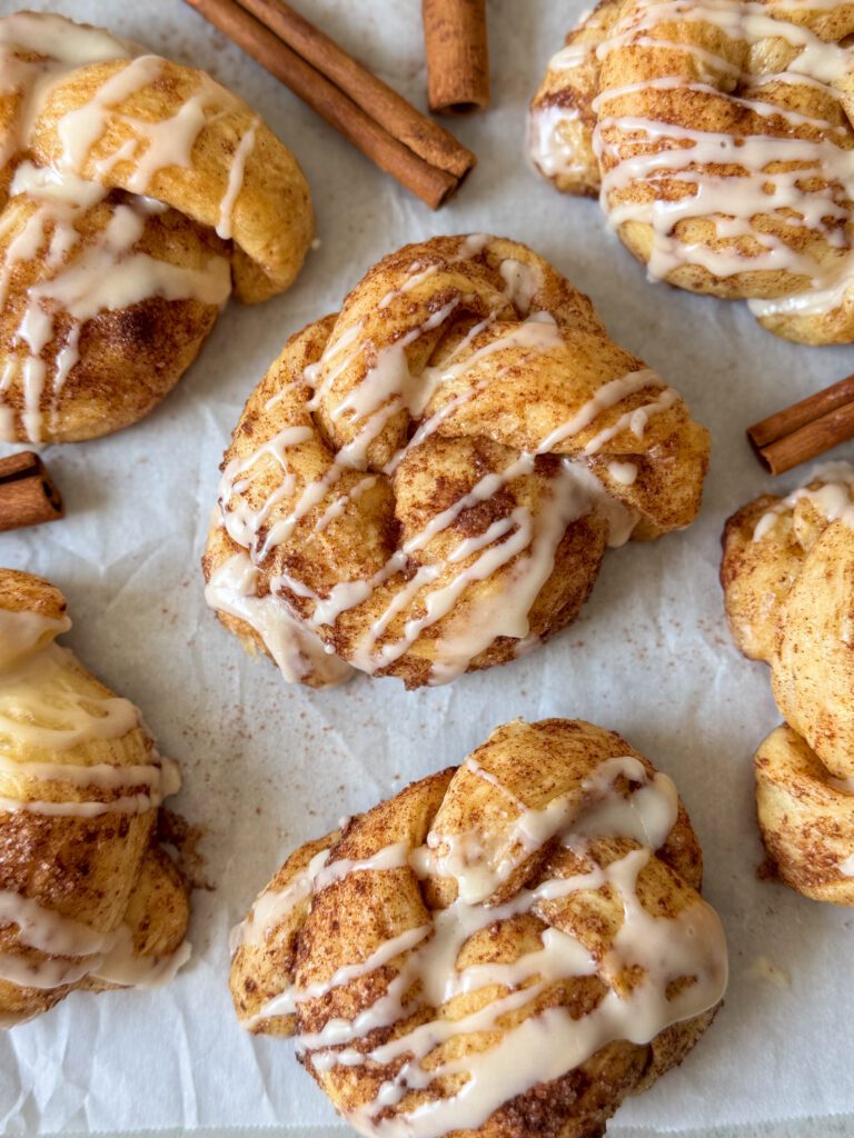 sourdough discard cinnamon sugar knots
