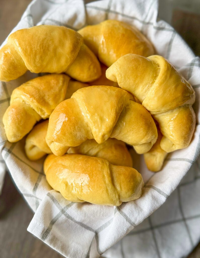 sourdough discard crescent rolls