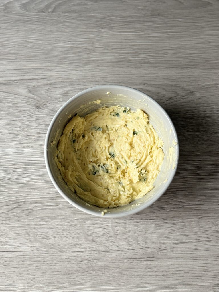 garlic butter for garlic bread