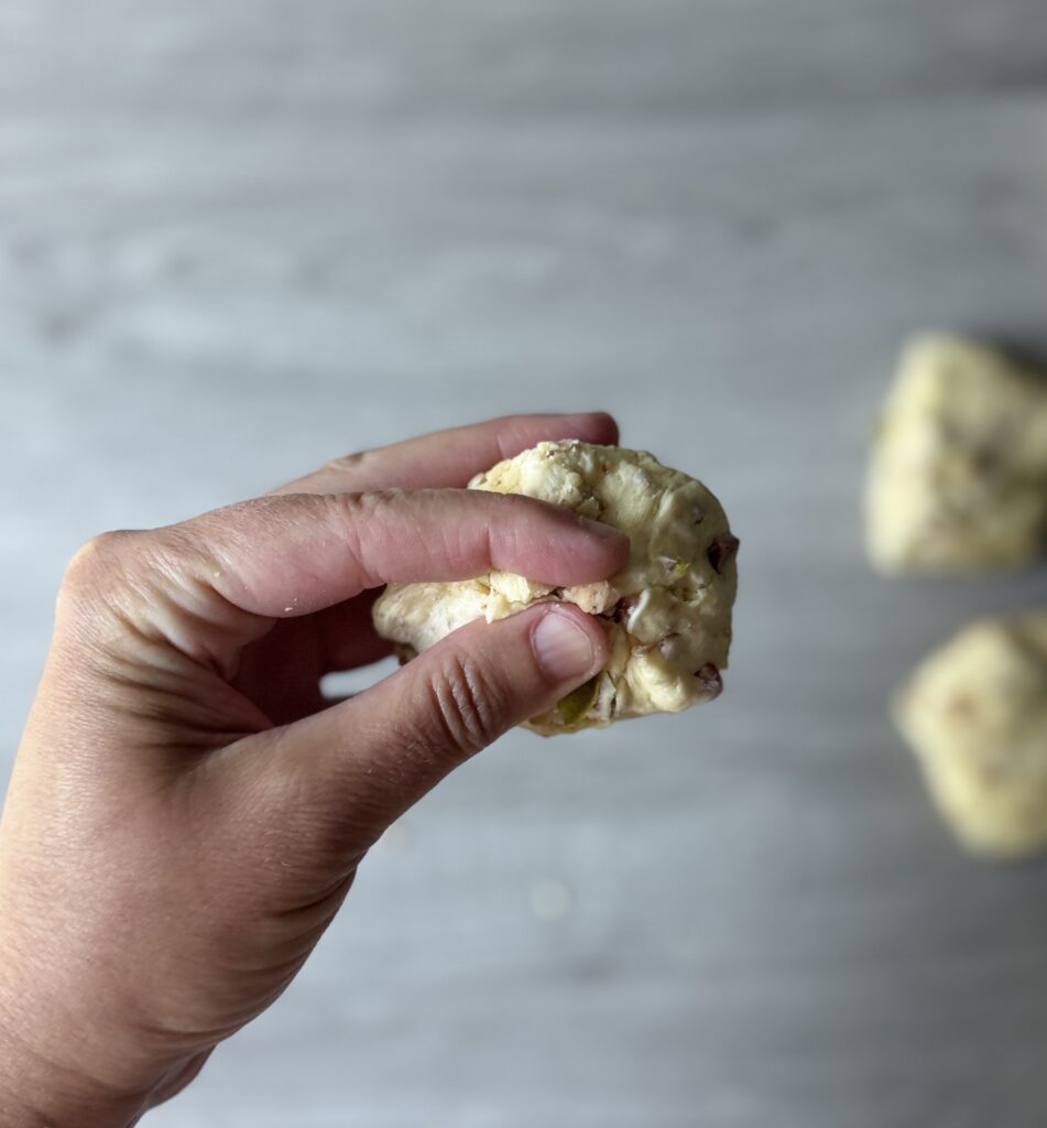 shaping biscuit bombs