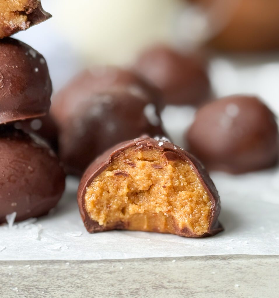 peanut butter protein bites