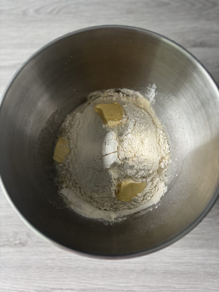 sourdough discard pretzel buns