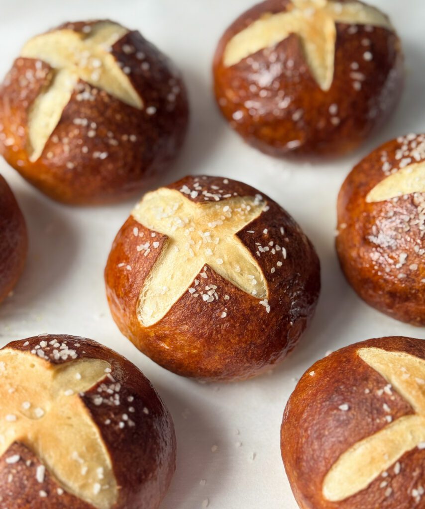 sourdough discard pretzel buns