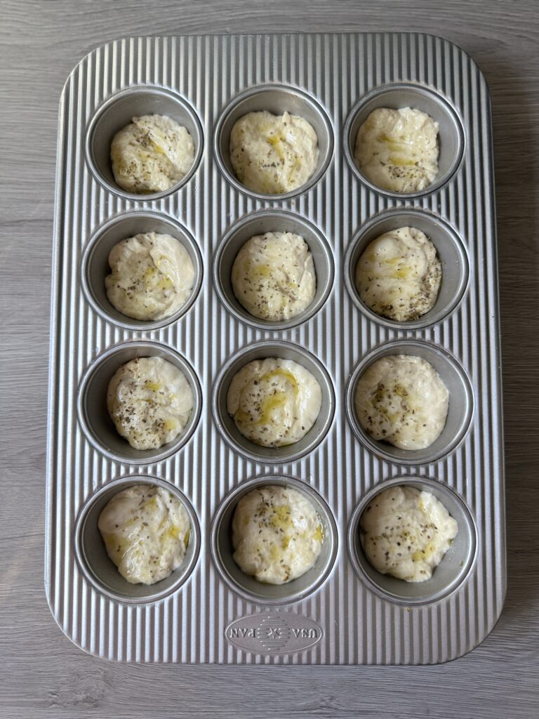 assembling pizza cups