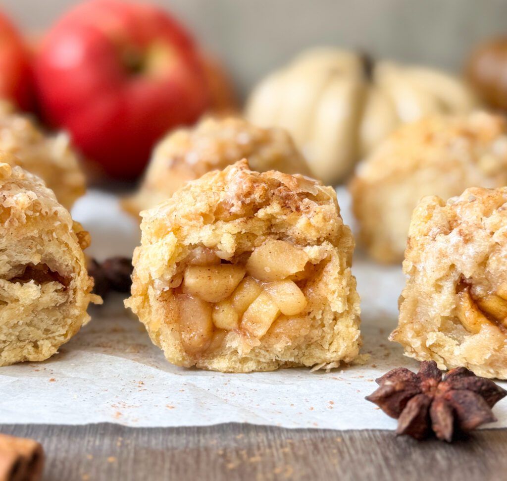 apple biscuit bombs