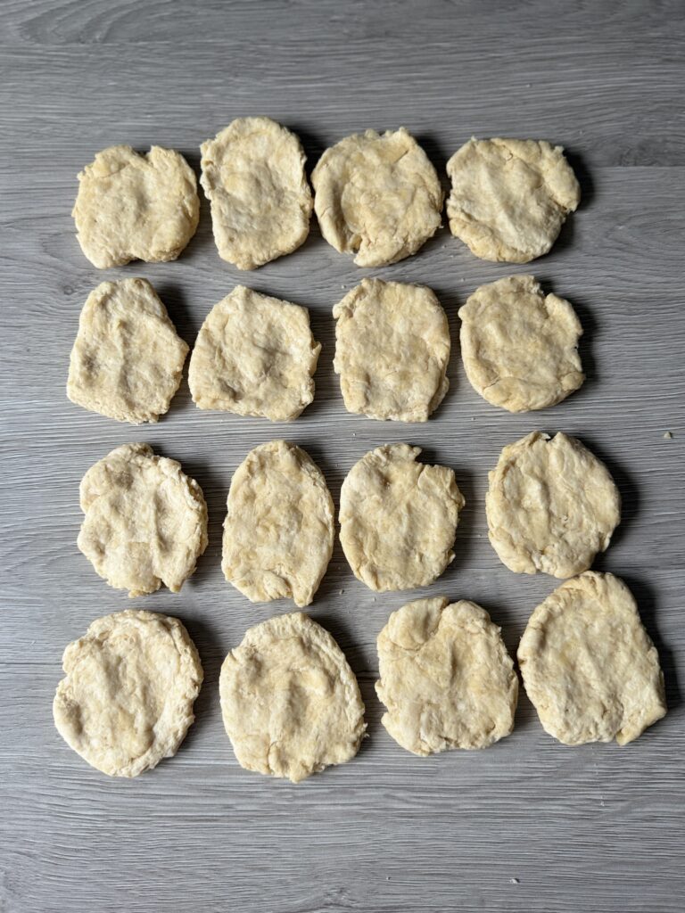 apple pie biscuit bombs