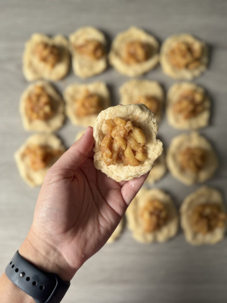 making apple biscuit bombs