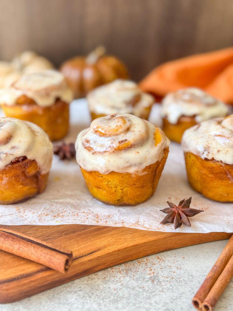 sourdough discard pumpkin cinnamon roll muffins