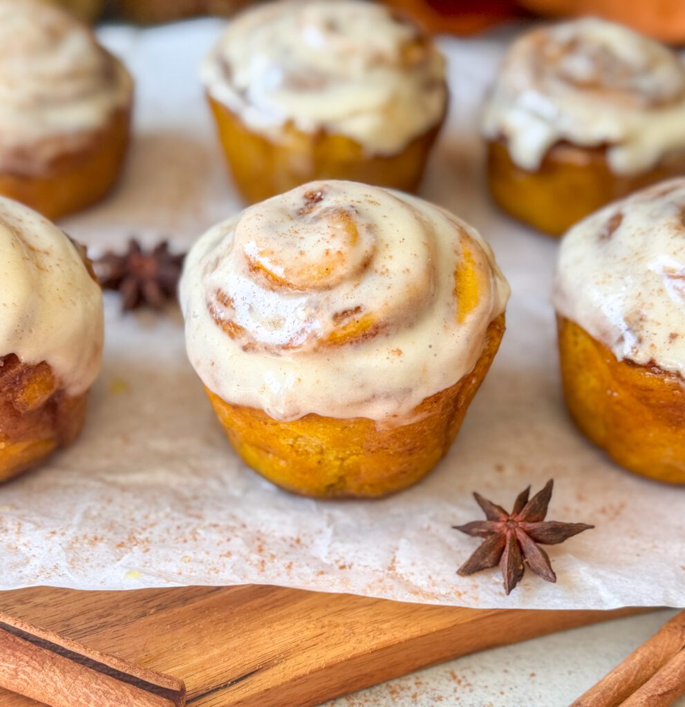 sourdough discard pumpkin cinnamon roll muffins