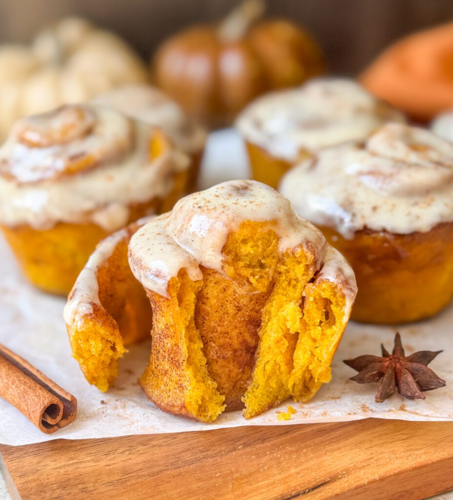 sourdough discard pumpkin cinnamon roll muffins