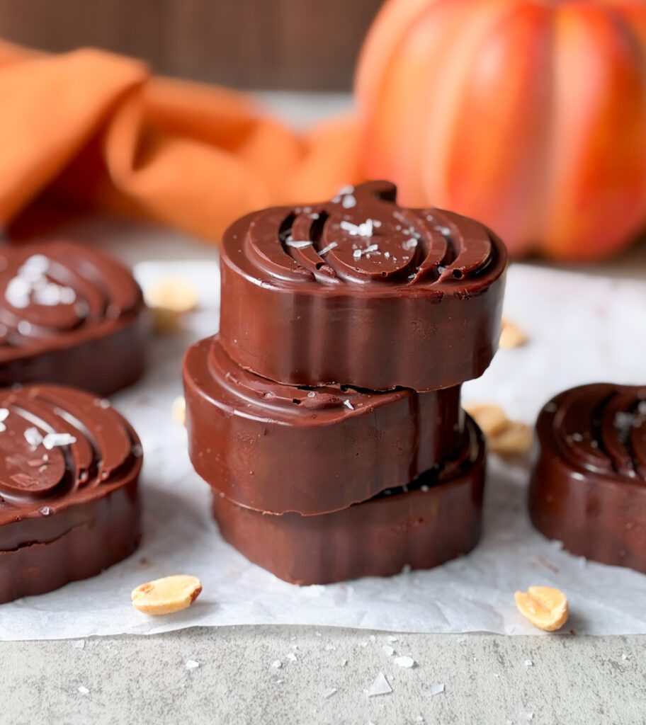 Homemade Reese’s Peanut Butter Pumpkins 