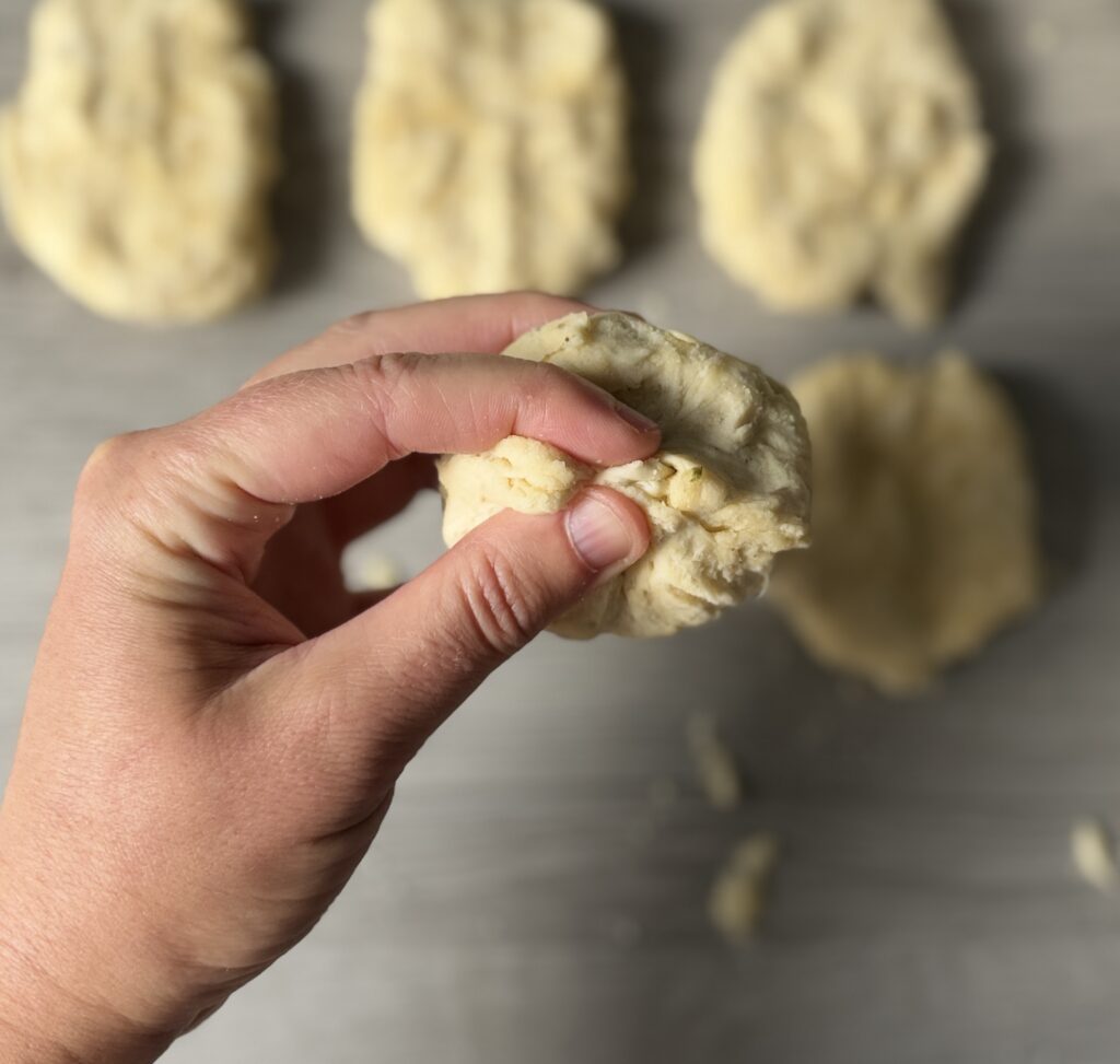 pizza bomb shaping
