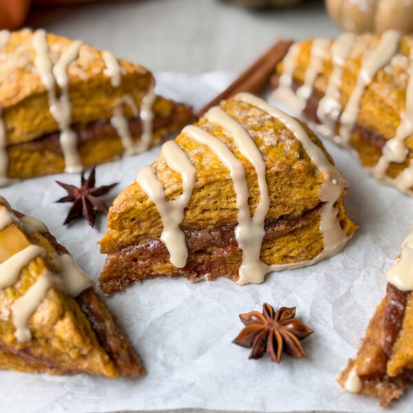 sourdough pumpkin cinnamon roll scones