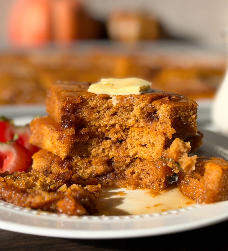 pumpkin cinnamon roll pancakes